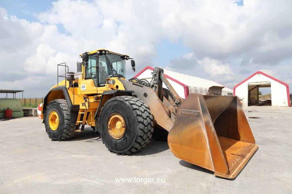 Volvo L 220 H - Riteņu iekrāvējs: foto 1 Volvo L 220 H - Riteņu iekrāvējs: foto 1