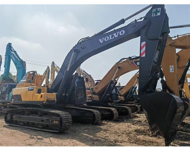 2020 Volvo EC300DL - Kāpurķēžu ekskavators: foto 1 2020 Volvo EC300DL - Kāpurķēžu ekskavators: foto 1