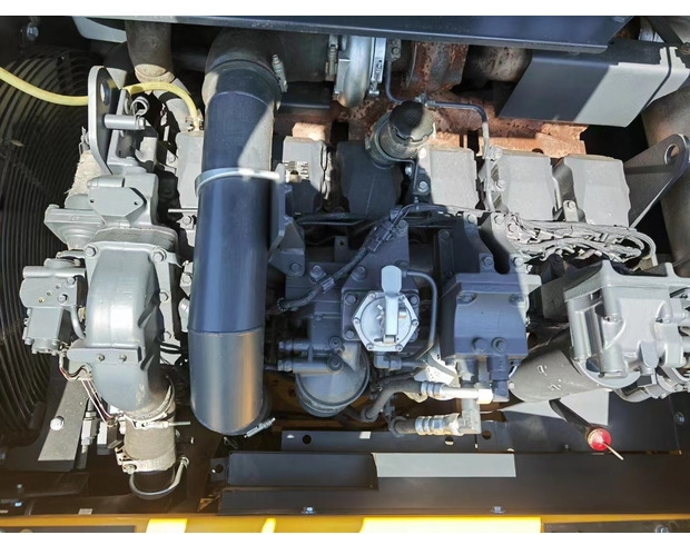 Komatsu 2023Komatsu PC450-8 - Kāpurķēžu ekskavators: foto 5 Komatsu 2023Komatsu PC450-8 - Kāpurķēžu ekskavators: foto 5