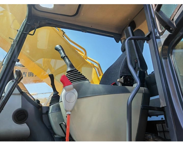 Kāpurķēžu ekskavators komatsu 2023Komatsu PC450-8: foto 7