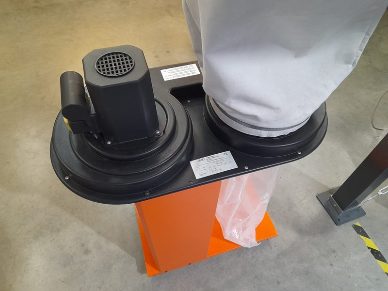 Alko Mobil 100 - Iesiešanas mašīna: foto 2 Alko Mobil 100 - Iesiešanas mašīna: foto 2