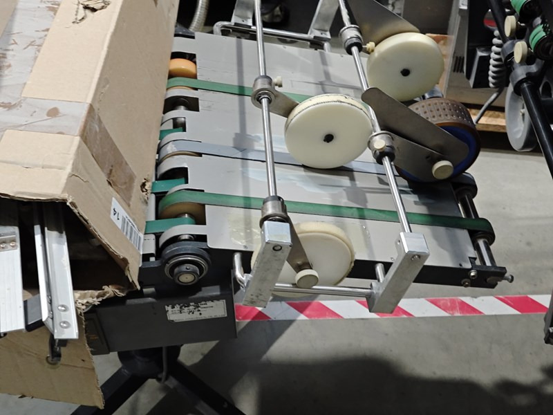 Horizon AFC-504 AKT | 2000 - Locīšanas mašīna: foto 5 Horizon AFC-504 AKT | 2000 - Locīšanas mašīna: foto 5