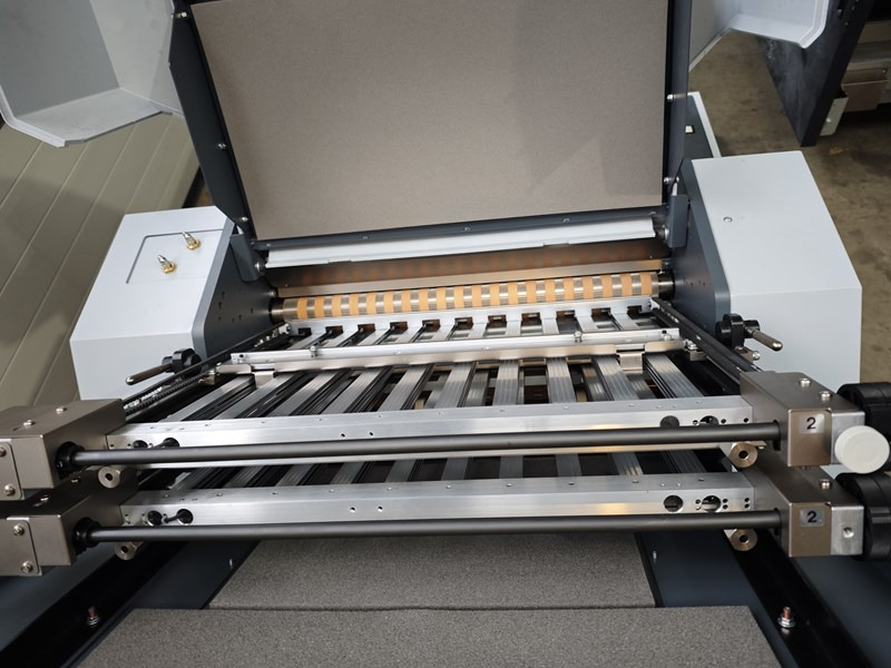 Horizon T-564F | 2016 - Locīšanas mašīna: foto 5 Horizon T-564F | 2016 - Locīšanas mašīna: foto 5