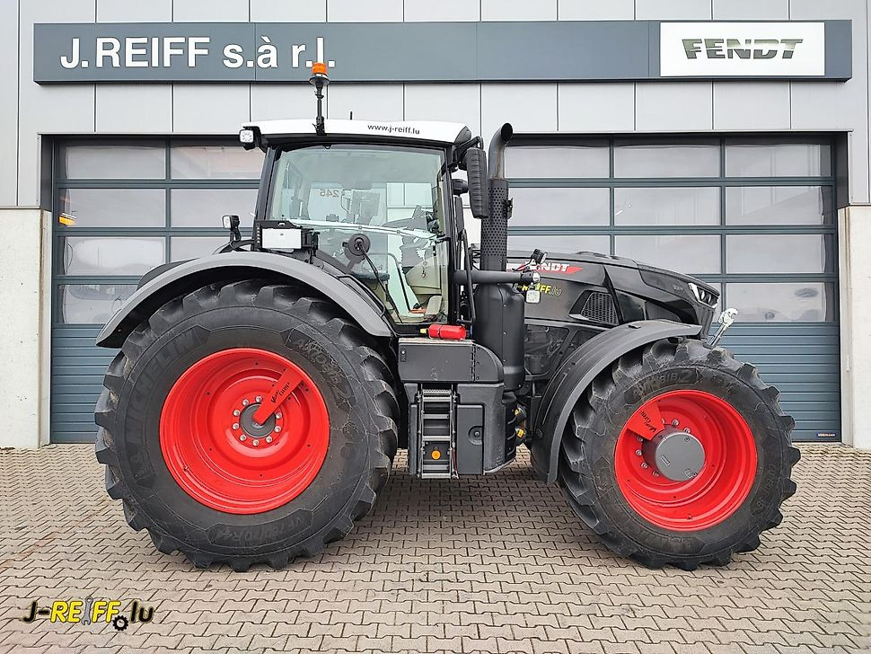 J.Reiff Sarl
Herr Stefan Neukirch - 77 Z.I in den - Traktors: foto 3 J.Reiff Sarl
Herr Stefan Neukirch - 77 Z.I in den - Traktors: foto 3