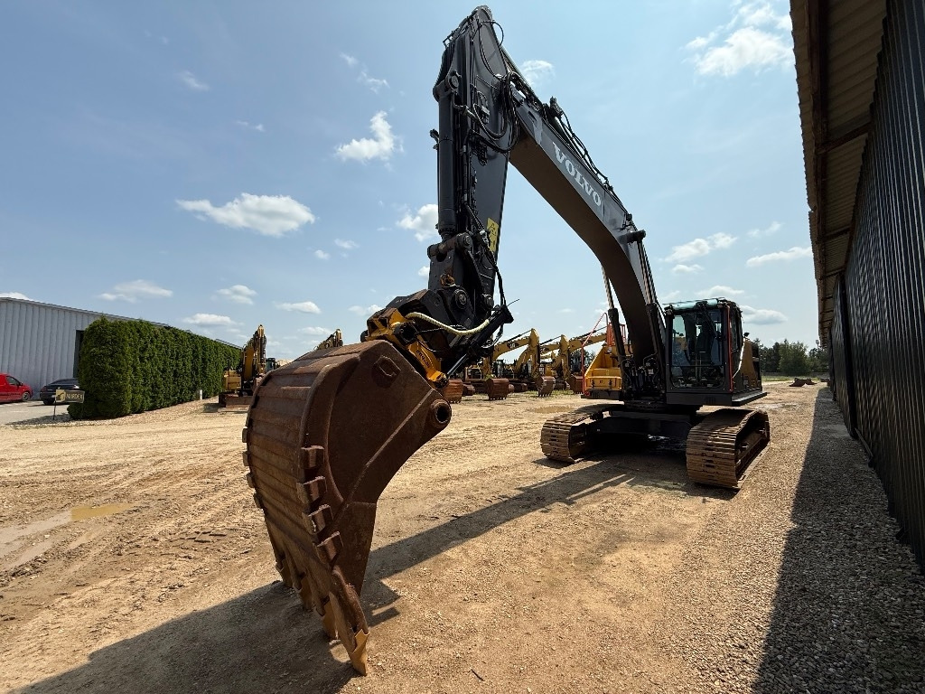 Volvo EC 300 EL - Kāpurķēžu ekskavators: foto 2 Volvo EC 300 EL - Kāpurķēžu ekskavators: foto 2