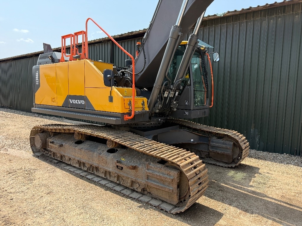 Volvo EC 300 EL - Kāpurķēžu ekskavators: foto 5 Volvo EC 300 EL - Kāpurķēžu ekskavators: foto 5