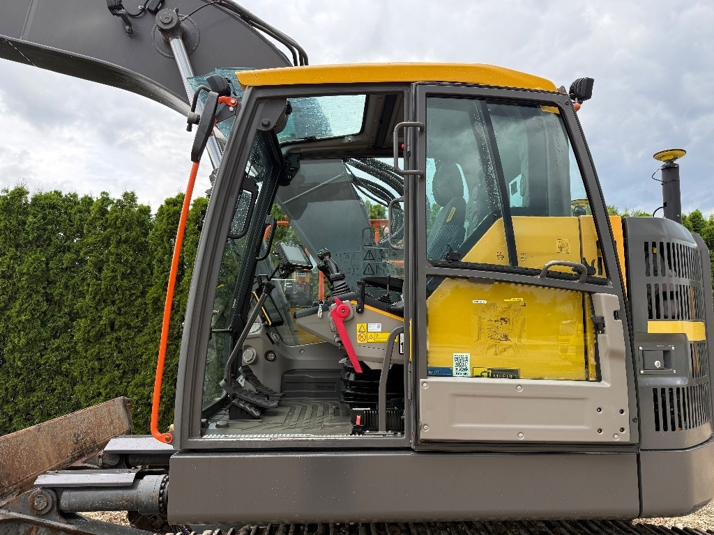 Kāpurķēžu ekskavators Volvo ECR 235 EL: foto 32