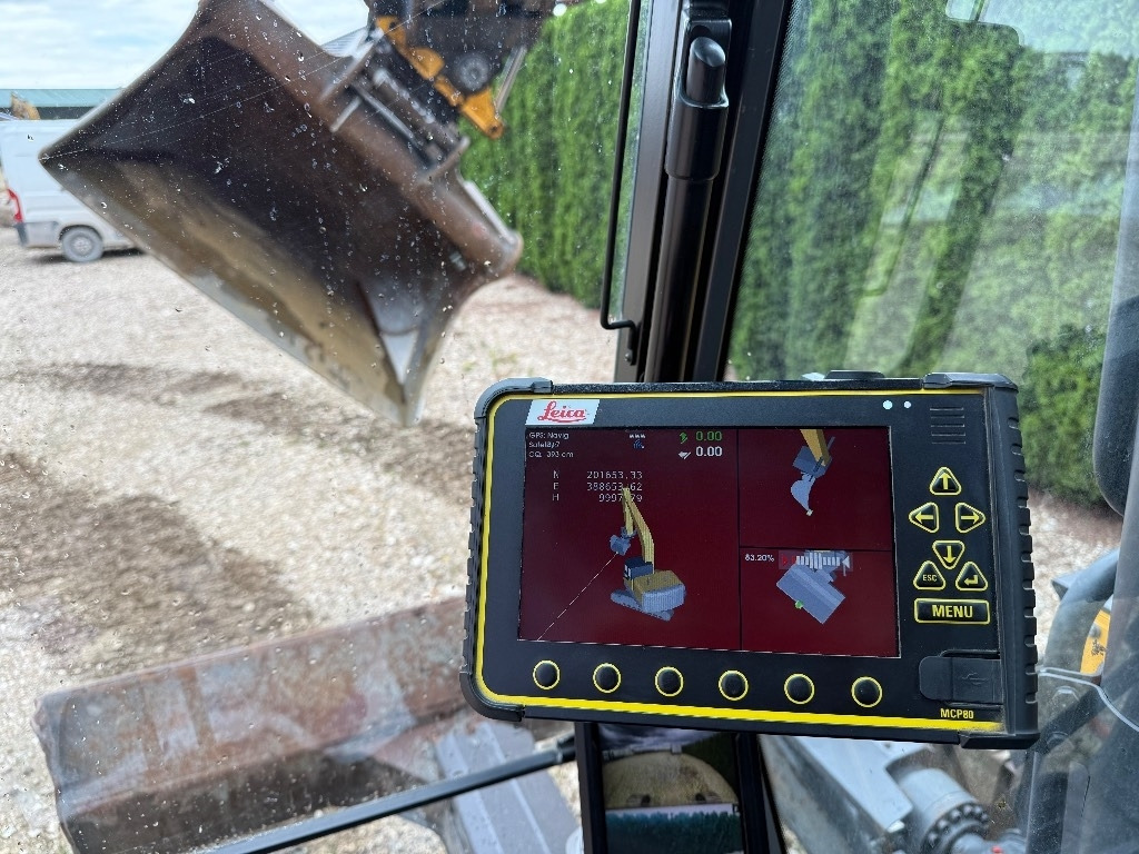 Kāpurķēžu ekskavators Volvo ECR 235 EL: foto 38