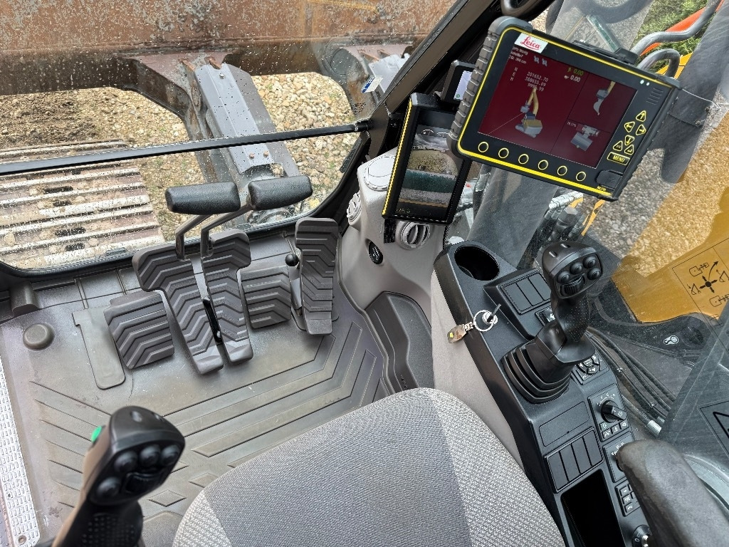 Kāpurķēžu ekskavators Volvo ECR 235 EL: foto 34