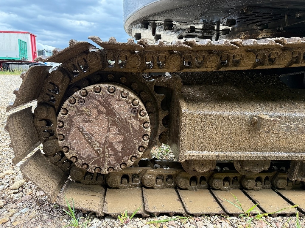 Kāpurķēžu ekskavators Volvo ECR 235 EL: foto 29