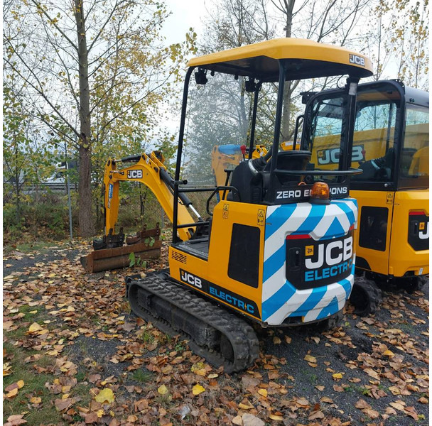 JCB 19 C-IE - Mini-ekskavators: foto 3 JCB 19 C-IE - Mini-ekskavators: foto 3
