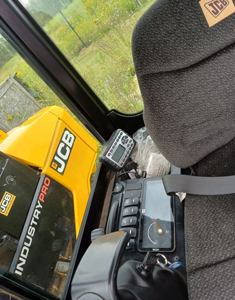 JCB 19C-1 - Kāpurķēžu ekskavators: foto 5 JCB 19C-1 - Kāpurķēžu ekskavators: foto 5