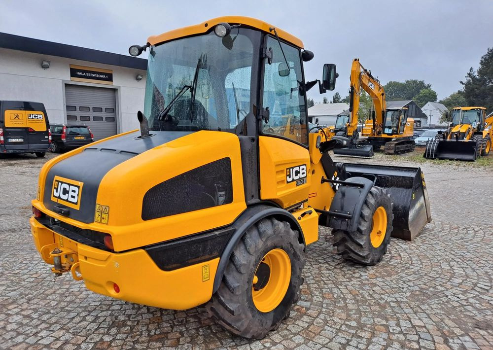 JCB 406 - Riteņu iekrāvējs: foto 5 JCB 406 - Riteņu iekrāvējs: foto 5