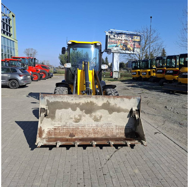 JCB 409 - Riteņu iekrāvējs: foto 2 JCB 409 - Riteņu iekrāvējs: foto 2