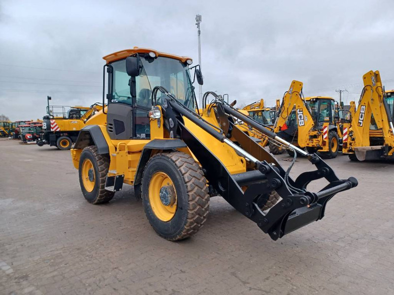 JCB 411 - Riteņu iekrāvējs: foto 2 JCB 411 - Riteņu iekrāvējs: foto 2