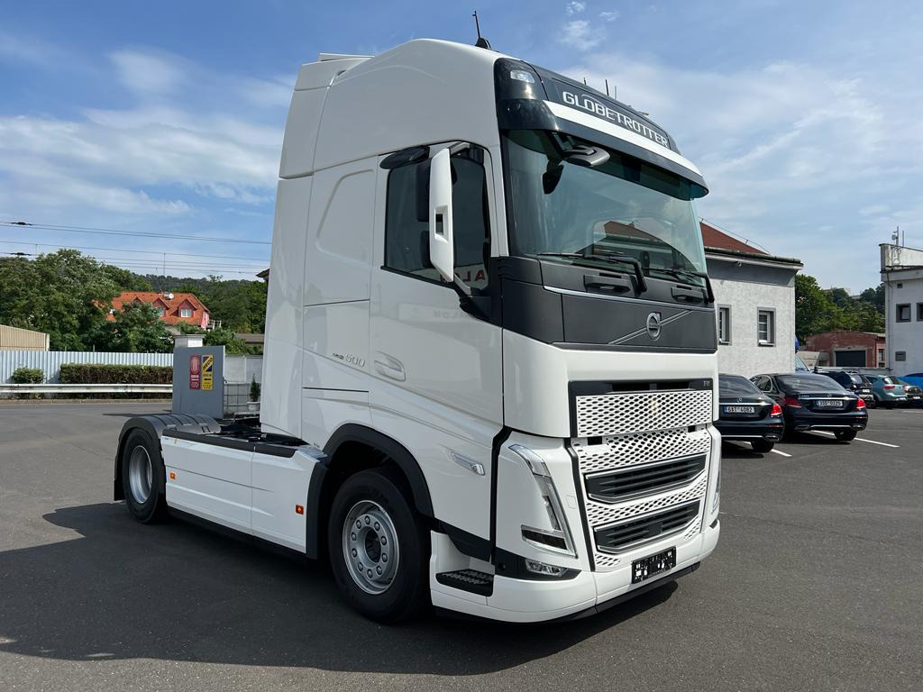 VOLVO FH 500 / Leather/ VEB+/ Air/ 2 tanks/ i-Parkcool/ - Vilcējs: foto 2 VOLVO FH 500 / Leather/ VEB+/ Air/ 2 tanks/ i-Parkcool/ - Vilcējs: foto 2
