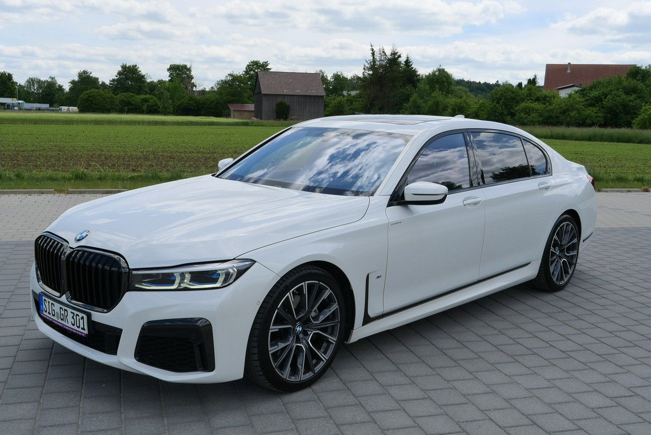BMW 730Ld XDRIVE /VOLL/REAR ENTERT. /LANGSTRECKE 48V - Sedans: foto 2 BMW 730Ld XDRIVE /VOLL/REAR ENTERT. /LANGSTRECKE 48V - Sedans: foto 2