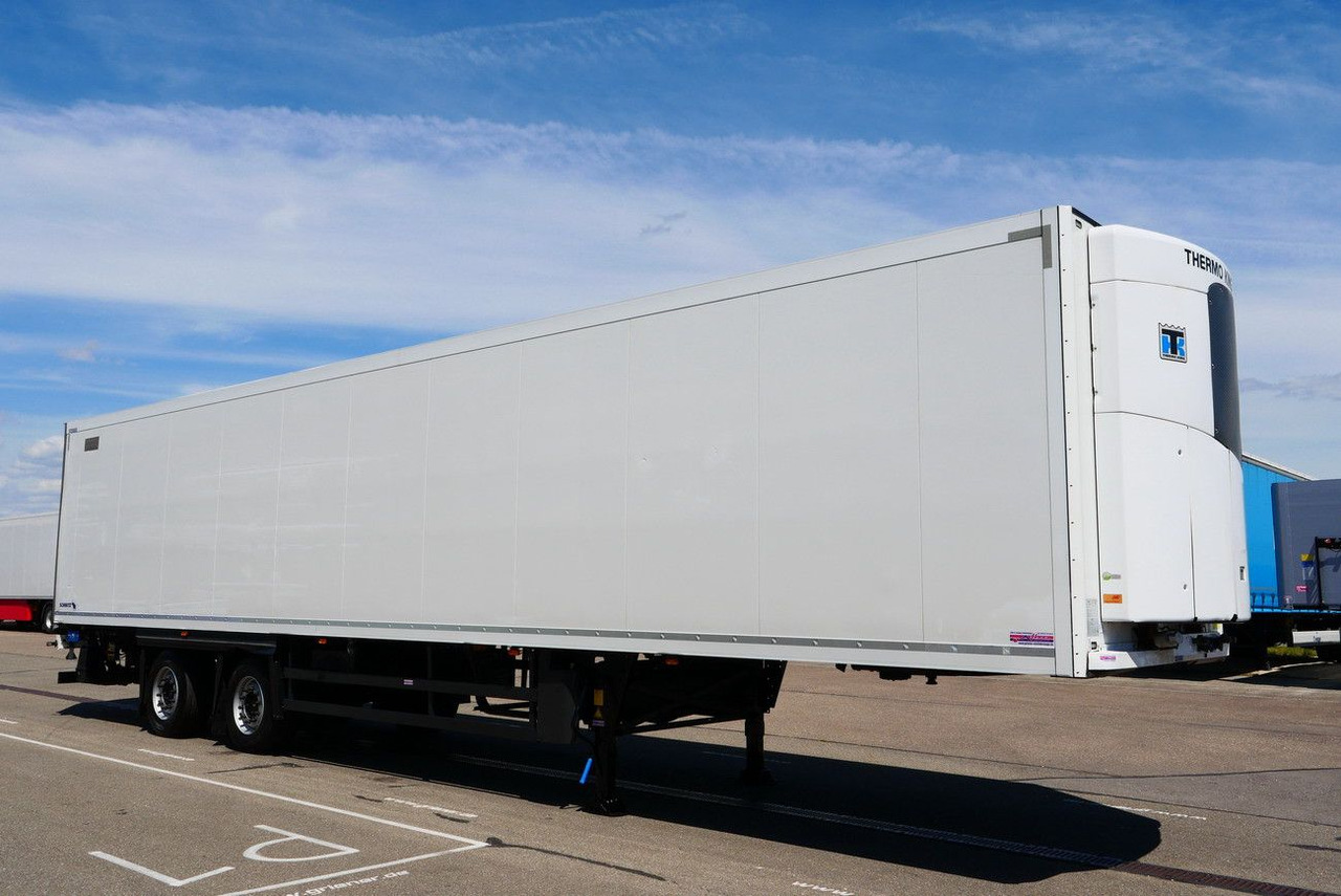 Schmitz Cargobull SKO 18/ TRIDEC LZG/ LBW 2000 kg SLXe 200 CITY - Puspiekabe slēgtā virsbūve: foto 3 Schmitz Cargobull SKO 18/ TRIDEC LZG/ LBW 2000 kg SLXe 200 CITY - Puspiekabe slēgtā virsbūve: foto 3