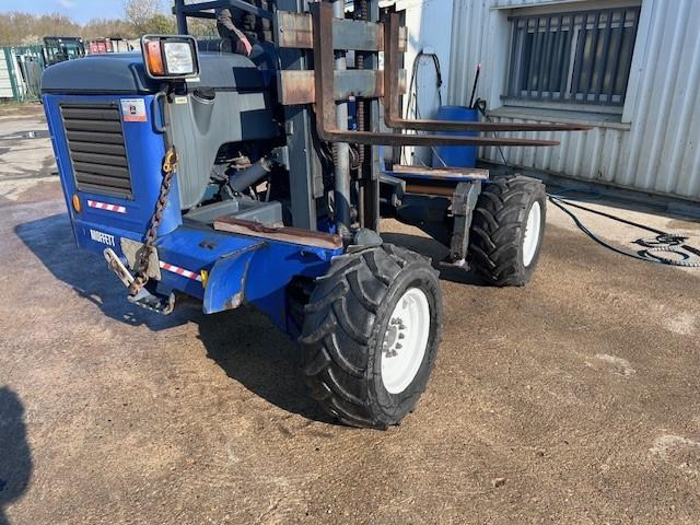 MOFFET M8-25.4 3X3X3 M8-25.4 MULTIDIRECTIONNEL - Mobilais autoiekrāvējs: foto 3 MOFFET M8-25.4 3X3X3 M8-25.4 MULTIDIRECTIONNEL - Mobilais autoiekrāvējs: foto 3