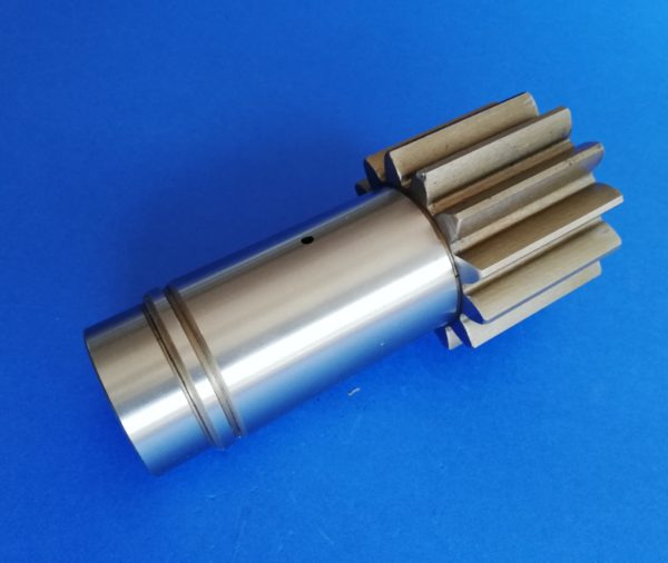 010150A Bobcat 425 swing motor shaft - Pagrieziena reduktors - Celtniecības tehnika: foto 2 010150A Bobcat 425 swing motor shaft - Pagrieziena reduktors - Celtniecības tehnika: foto 2