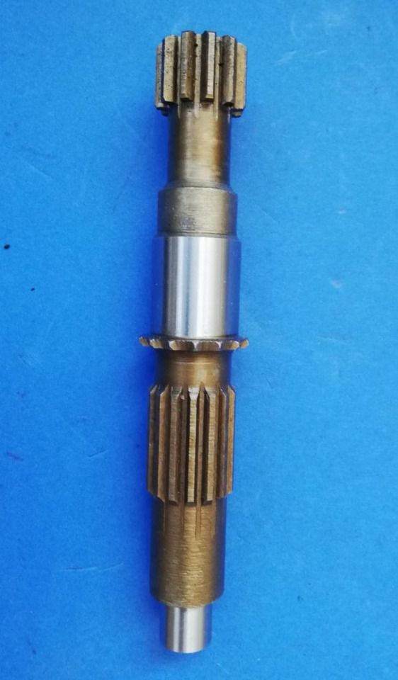 020390A Wałek silnika jazdy Takeuchi TB016, Kubota KX41-3V - Hidrauliskais motors - Celtniecības tehnika: foto 4 020390A Wałek silnika jazdy Takeuchi TB016, Kubota KX41-3V - Hidrauliskais motors - Celtniecības tehnika: foto 4