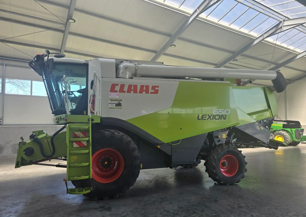 Labības kombains Claas Lexion 650: foto 1