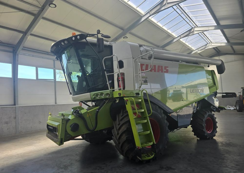 Claas Lexion 650 - Labības kombains: foto 4 Claas Lexion 650 - Labības kombains: foto 4