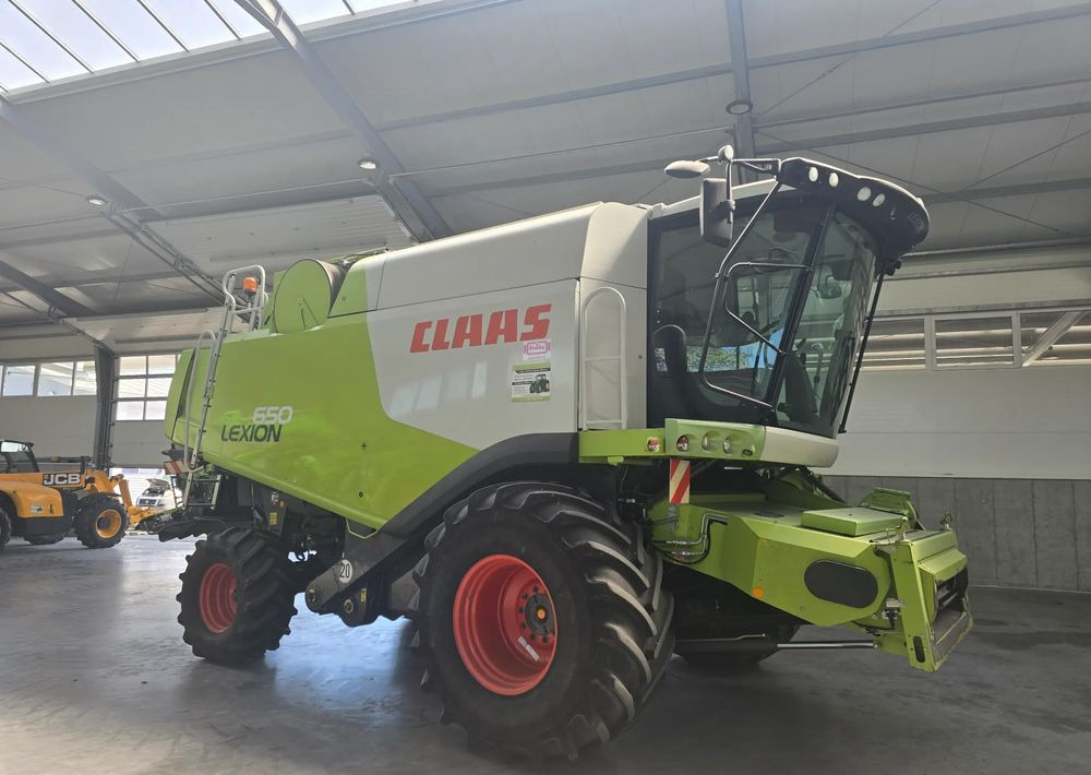 Claas Lexion 650 - Labības kombains: foto 2 Claas Lexion 650 - Labības kombains: foto 2
