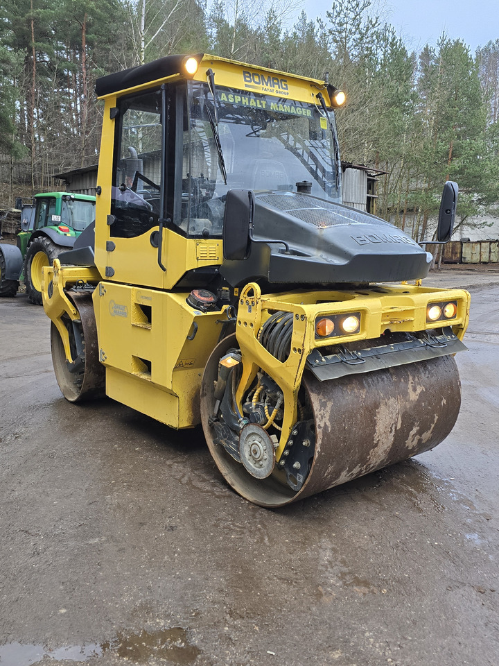 BOMAG BW154 AP-AM - Ceļu veltnis: foto 1 BOMAG BW154 AP-AM - Ceļu veltnis: foto 1