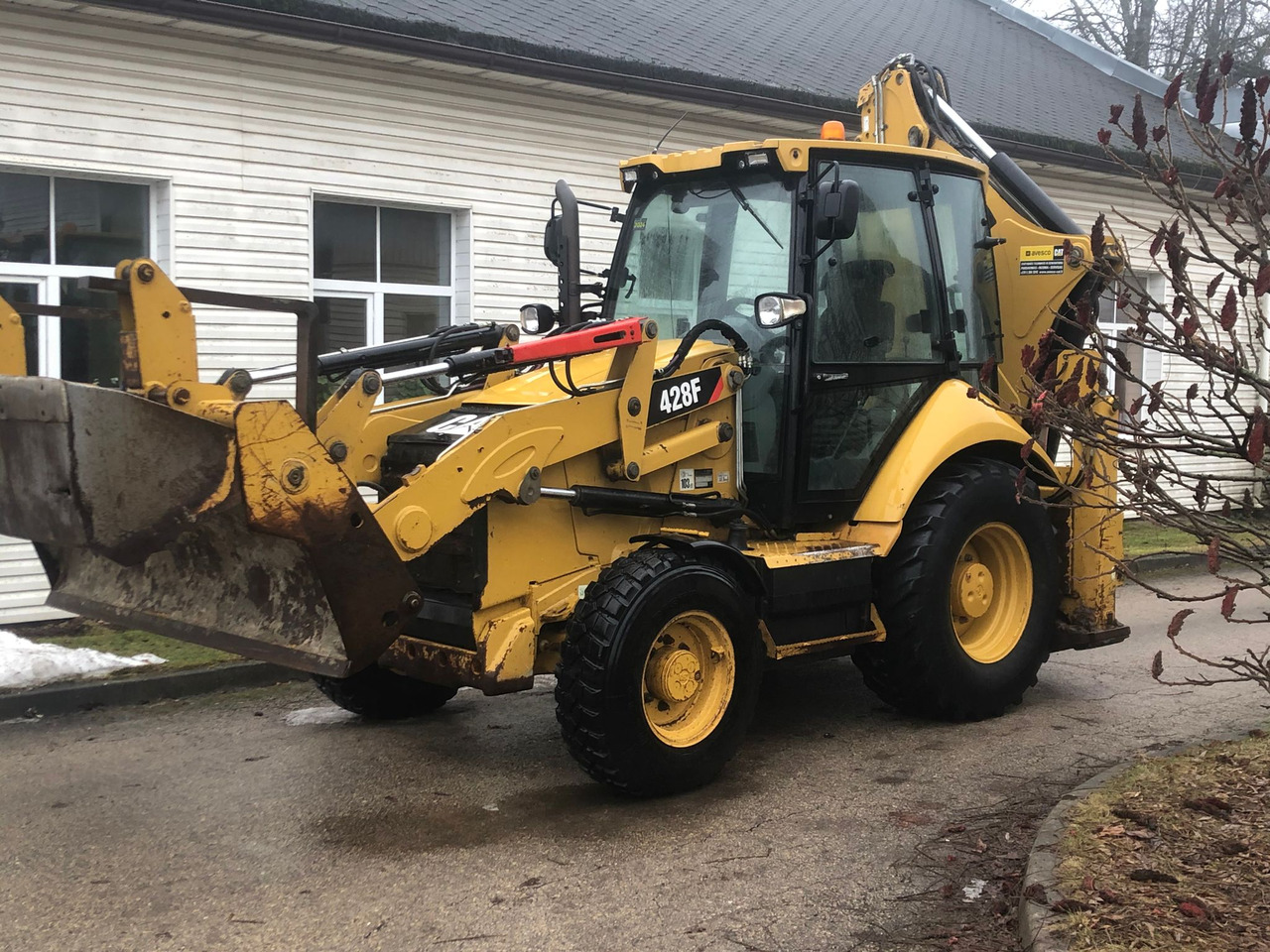 CATERPILLAR 428F - Ekskavators-iekrāvējs: foto 1 CATERPILLAR 428F - Ekskavators-iekrāvējs: foto 1
