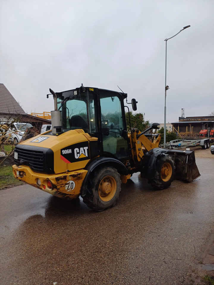 CATERPILLAR 906H - Ekskavators-iekrāvējs: foto 3 CATERPILLAR 906H - Ekskavators-iekrāvējs: foto 3