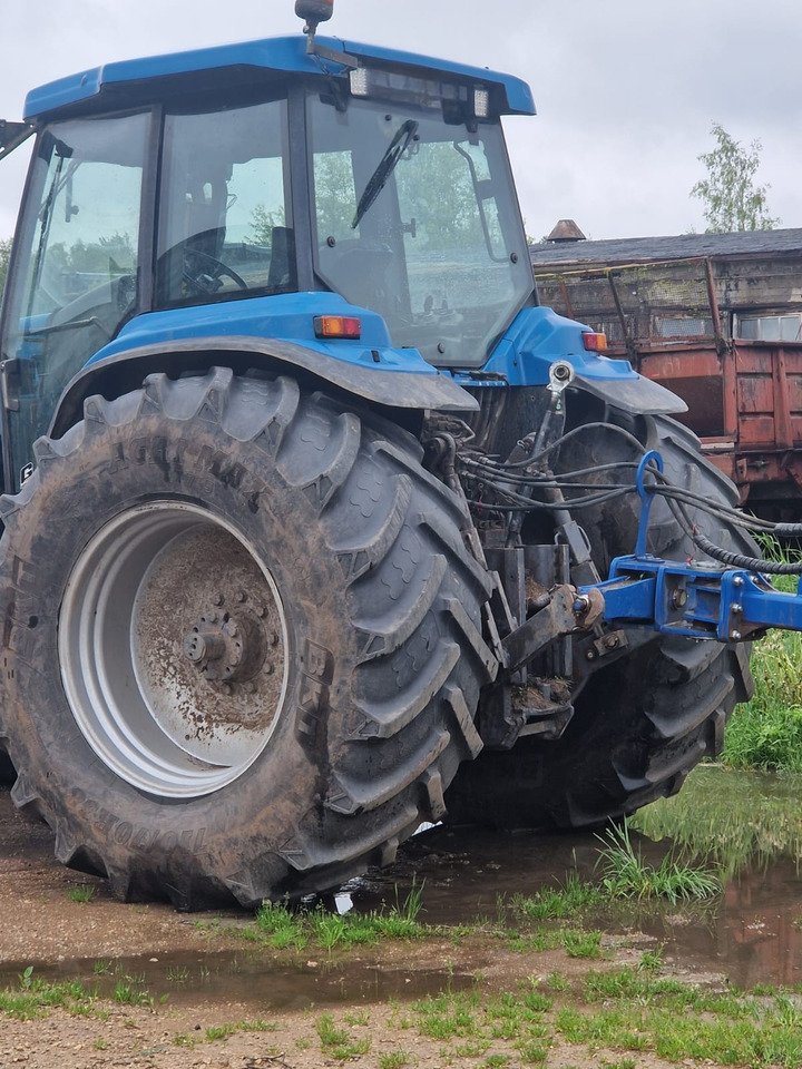 FORD 8670 - Traktors: foto 3 FORD 8670 - Traktors: foto 3