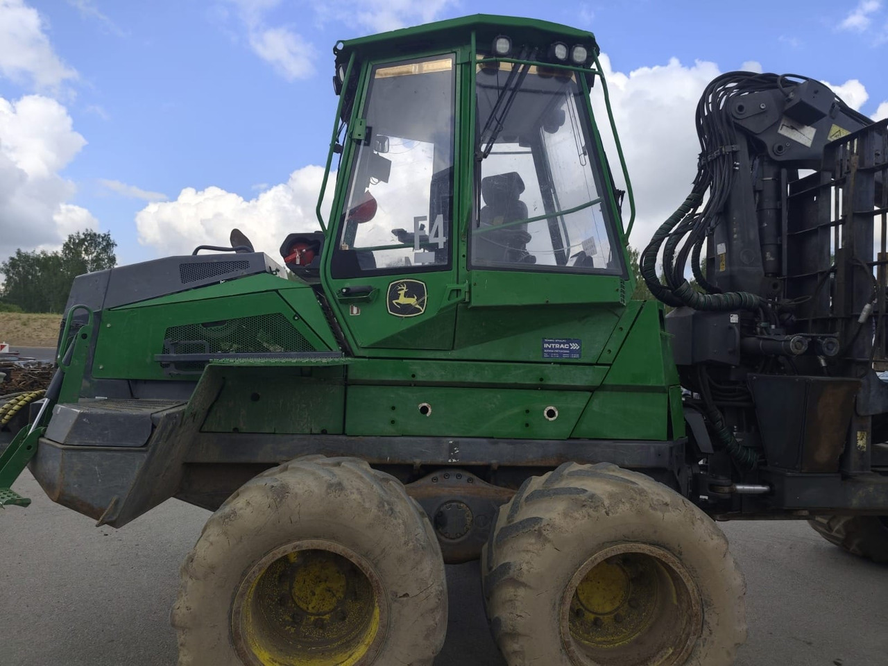 JOHN DEERE 910G - Forvarders: foto 2 JOHN DEERE 910G - Forvarders: foto 2