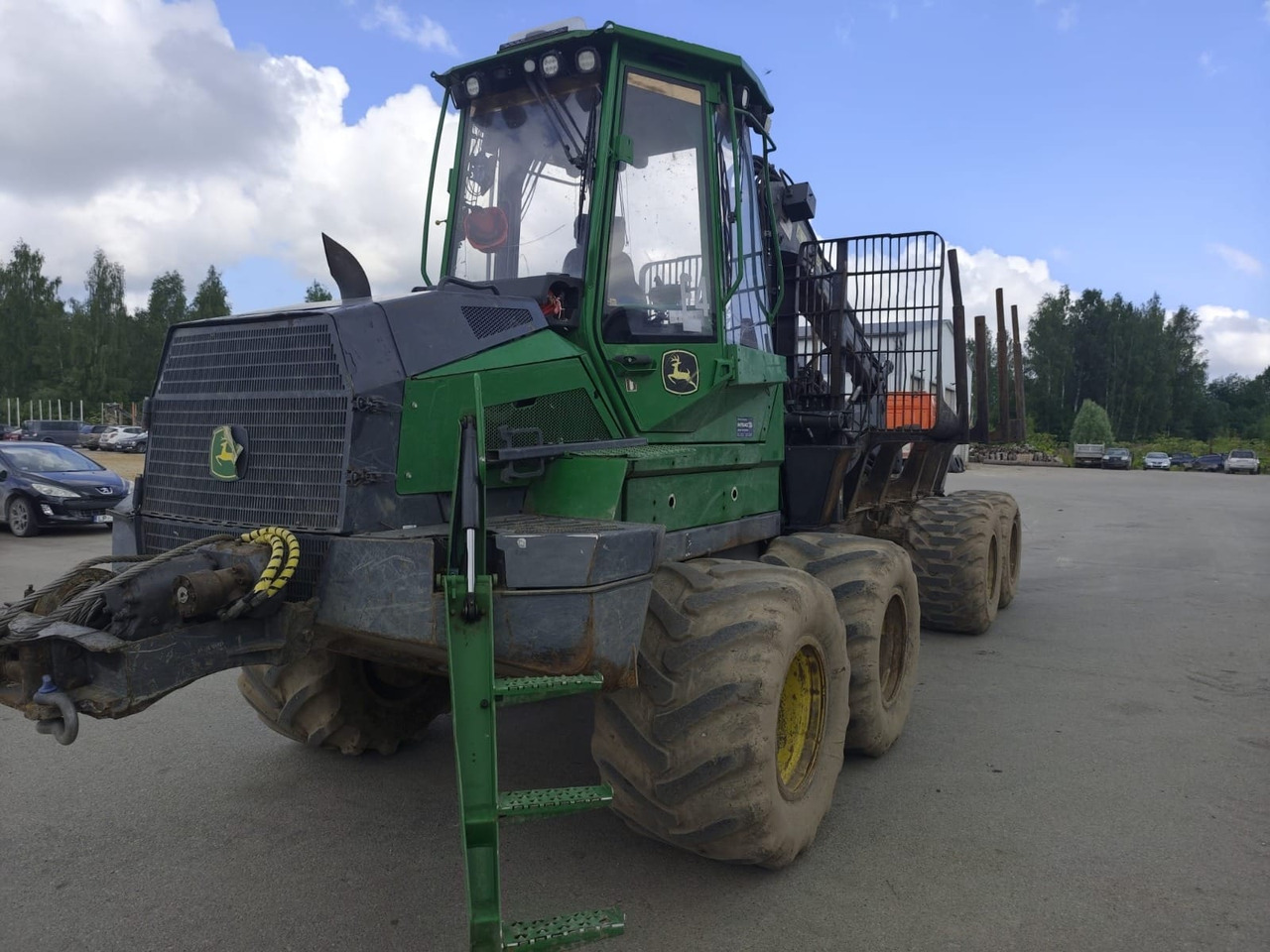 JOHN DEERE 910G - Forvarders: foto 1 JOHN DEERE 910G - Forvarders: foto 1