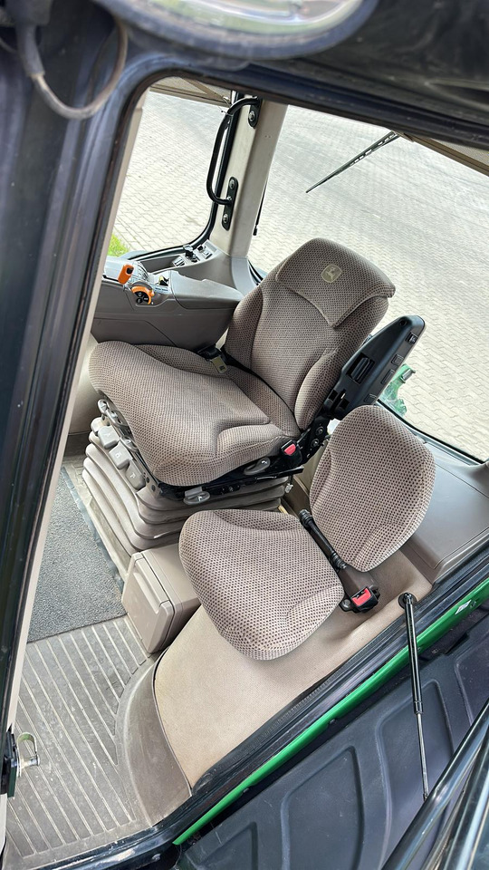 Kāpurķēžu traktors John Deere 8345RT: foto 7