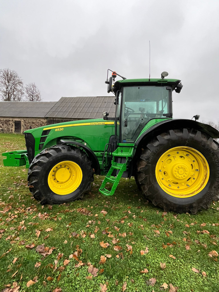 John Deere 8530 - Traktors: foto 1 John Deere 8530 - Traktors: foto 1