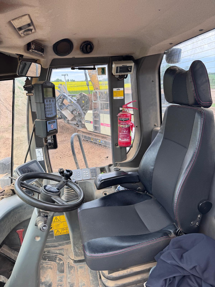 LIEBHERR L566 līzingu LIEBHERR L566: foto 8