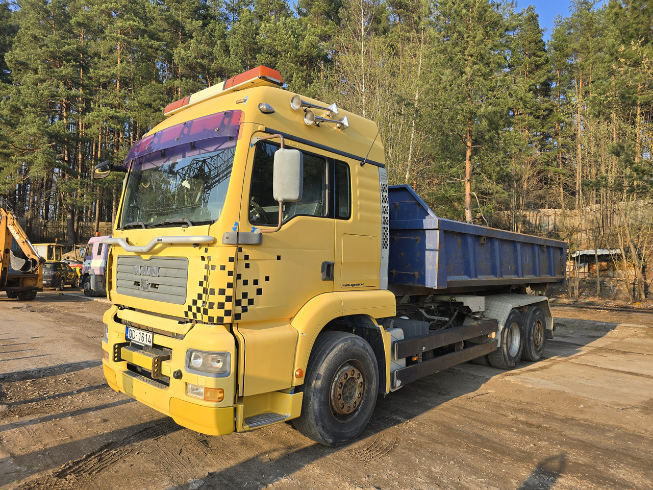 MAN TGA 26.413 - Pacēlājs ar āķi: foto 1 MAN TGA 26.413 - Pacēlājs ar āķi: foto 1