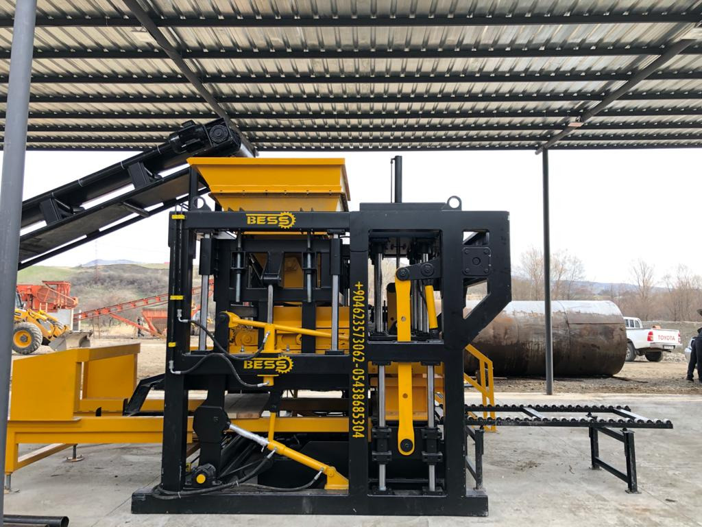 Semi-Automatic Hollow Block Machine | PRS-400 - Vibropress: foto 2 Semi-Automatic Hollow Block Machine | PRS-400 - Vibropress: foto 2