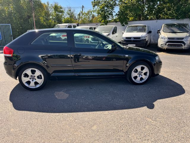 Audi A3 2.0 FSI Ambition S3 nur Export!! - Vieglā automašīna: foto 5 Audi A3 2.0 FSI Ambition S3 nur Export!! - Vieglā automašīna: foto 5