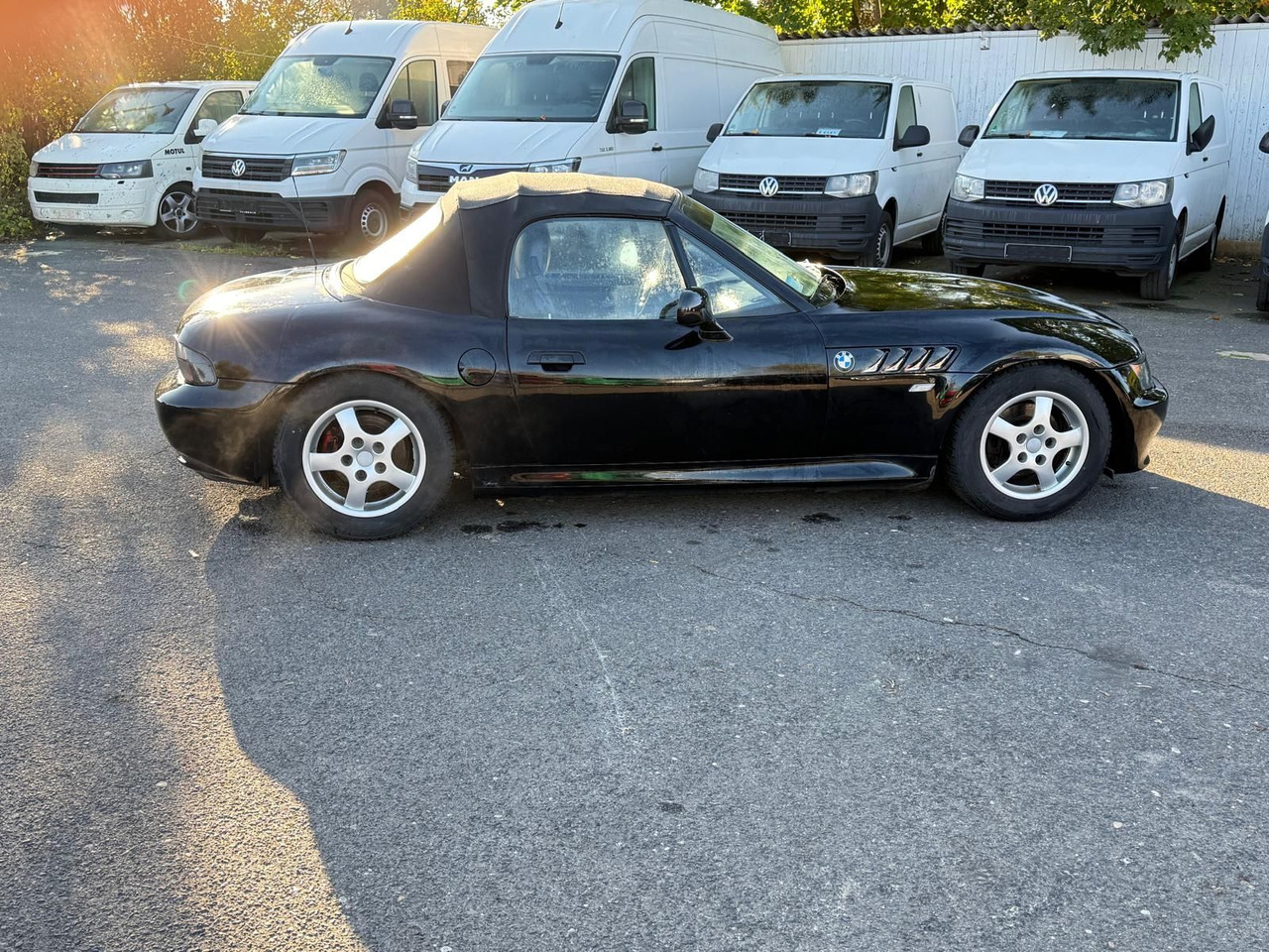 BMW Z3 1.9 - Vieglā automašīna: foto 5 BMW Z3 1.9 - Vieglā automašīna: foto 5