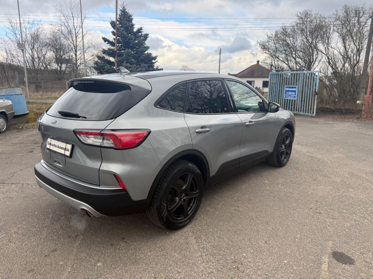 Ford Kuga Trend - Sedans: foto 4 Ford Kuga Trend - Sedans: foto 4