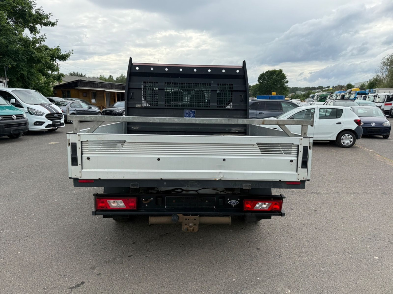 Ford Transit Pritsche 310 L2 Doppelkabine - Automašīna ar kravas platformu, Kravas-pasažieru furgons: foto 5 Ford Transit Pritsche 310 L2 Doppelkabine - Automašīna ar kravas platformu, Kravas-pasažieru furgons: foto 5