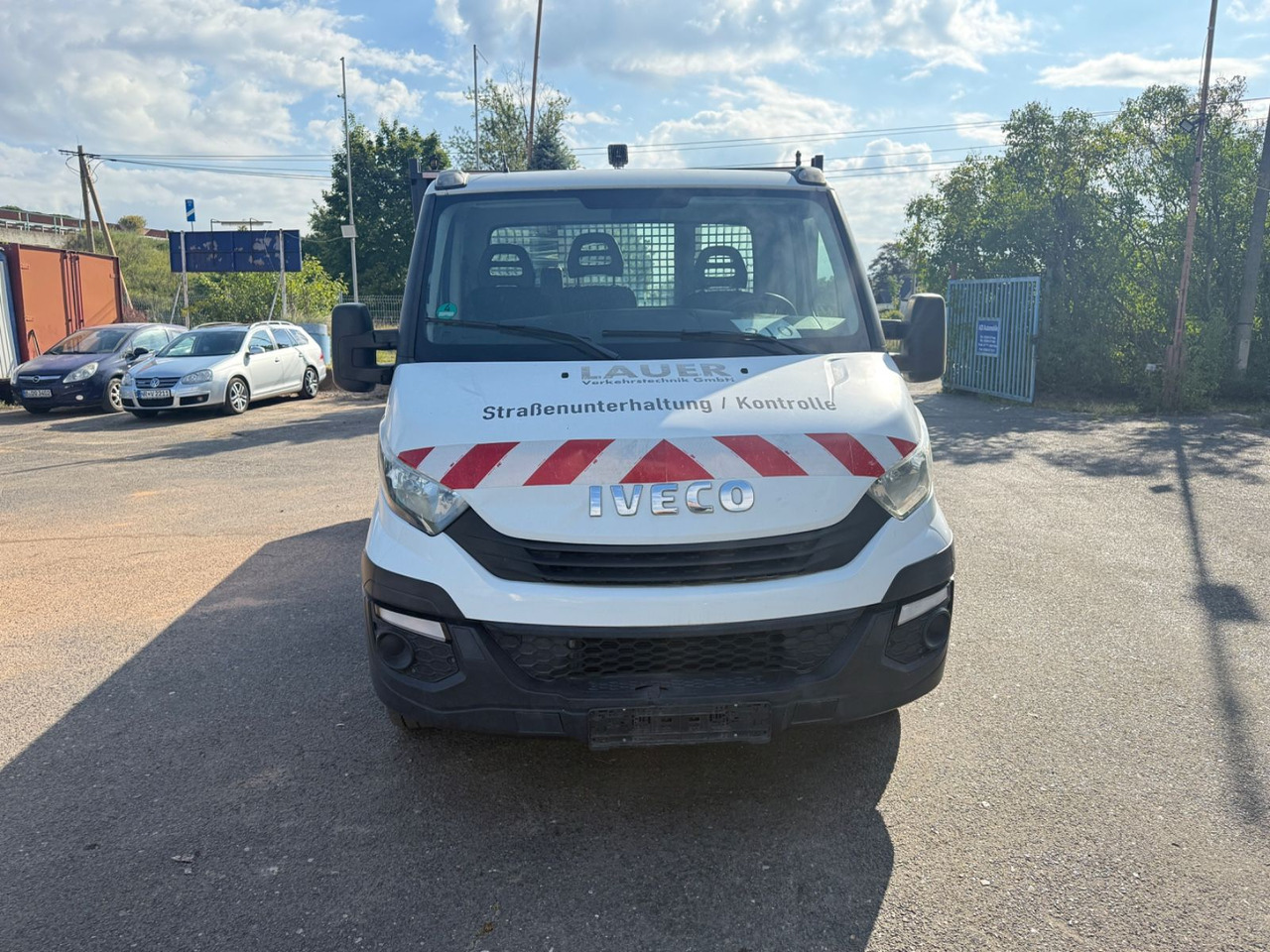 Iveco Daily 35 S 12 - Automašīna ar kravas platformu: foto 2 Iveco Daily 35 S 12 - Automašīna ar kravas platformu: foto 2