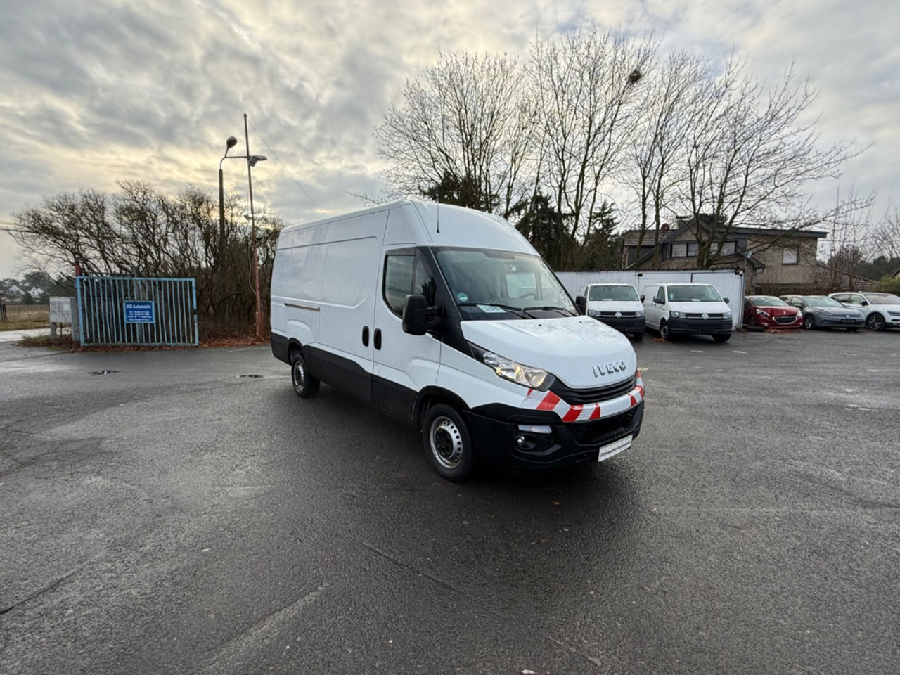 Iveco Daily Kasten HKa 35 S - Kravas mikroautobuss: foto 2 Iveco Daily Kasten HKa 35 S - Kravas mikroautobuss: foto 2