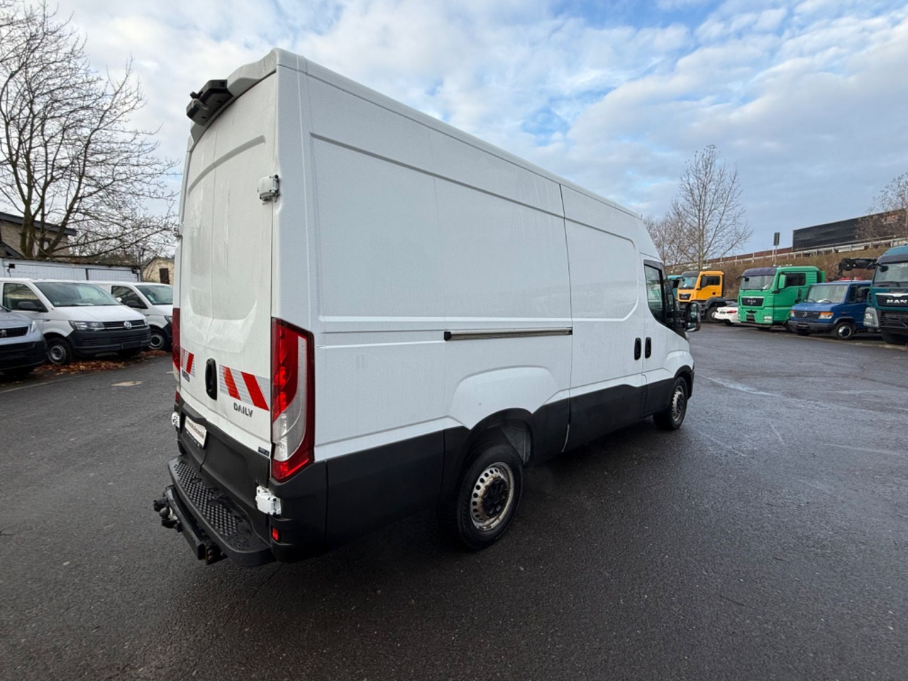 Iveco Daily Kasten HKa 35 S - Kravas mikroautobuss: foto 4 Iveco Daily Kasten HKa 35 S - Kravas mikroautobuss: foto 4