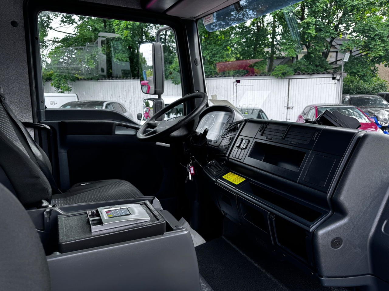 Kravas automašīna MAN TGL 8.180   FG: foto 8