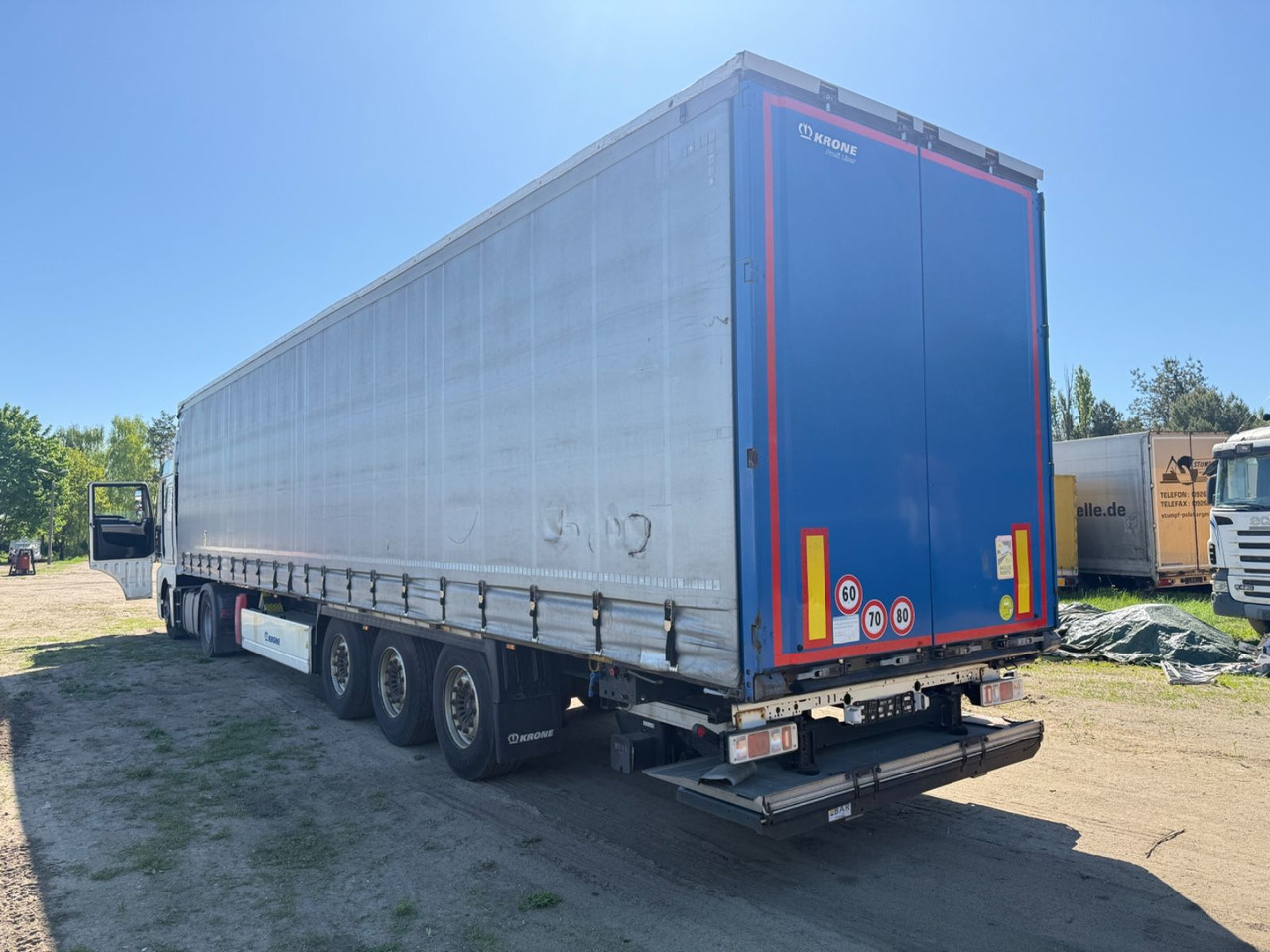 Krone SD mit Ladebordwand - Tenta puspiekabe: foto 5 Krone SD mit Ladebordwand - Tenta puspiekabe: foto 5
