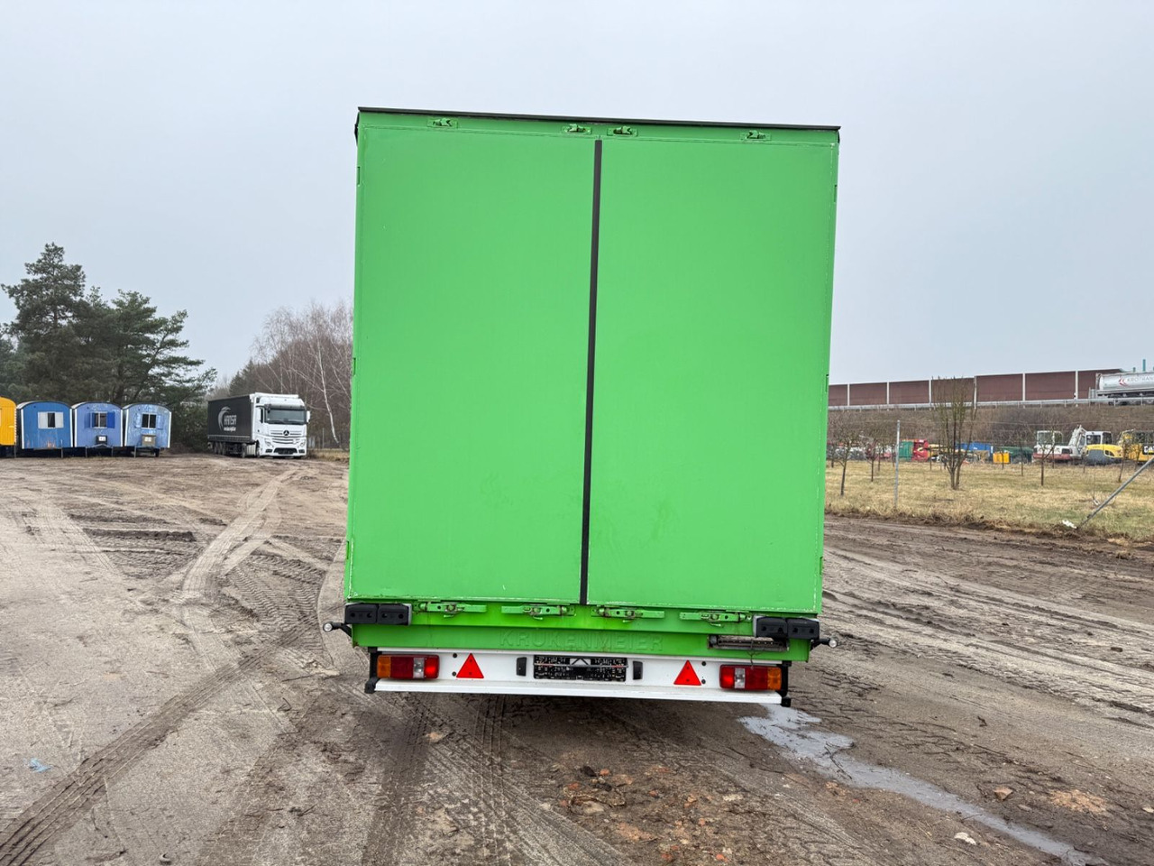 Krukenmeier TLPS 11 Schiebeplanen - Piekabe ar tentu: foto 4 Krukenmeier TLPS 11 Schiebeplanen - Piekabe ar tentu: foto 4
