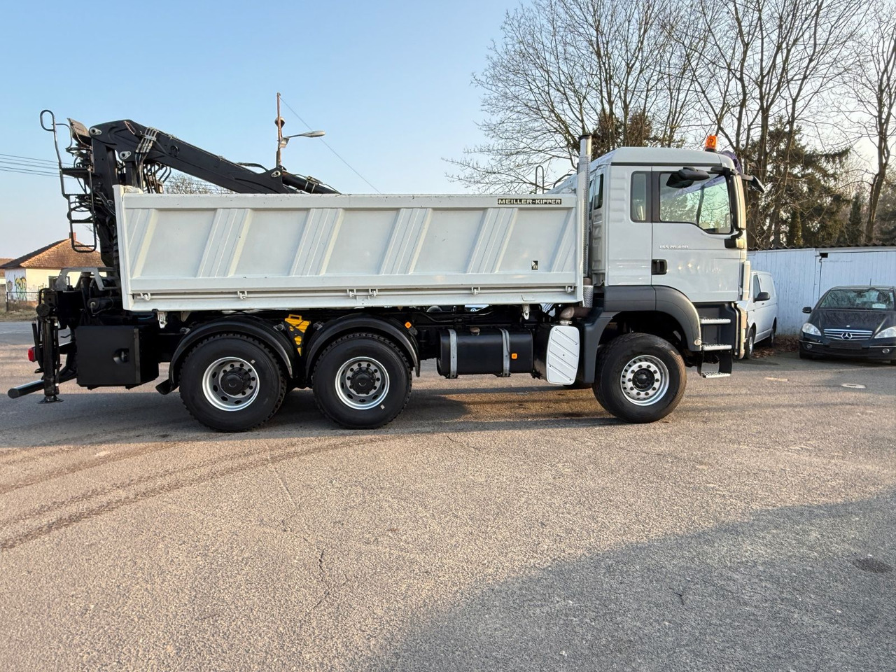 MAN TGS 26.400 Kipper mit Kran Jonsered 6x4 - Kravas automašīna pašizgāzējs: foto 5 MAN TGS 26.400 Kipper mit Kran Jonsered 6x4 - Kravas automašīna pašizgāzējs: foto 5